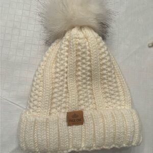 Cozy Cream Knit Pom-Pom Beanie